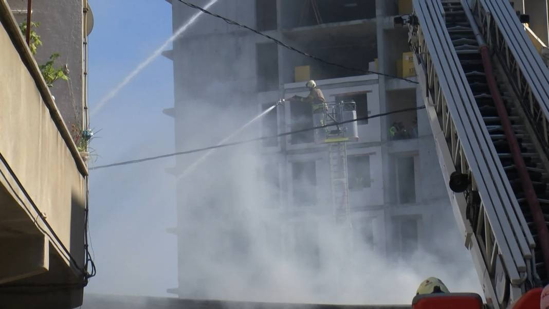 İşçilerinin kaldığı konteynerlerde yangın - Resim: 9